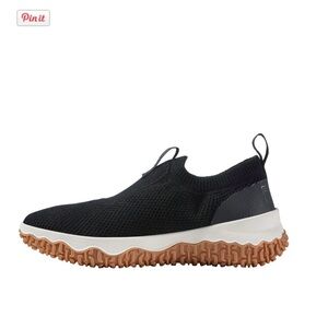 L.L. Bean Women’s Day Venture Slip-Ons